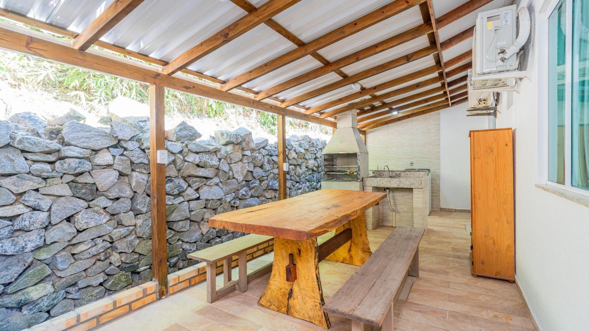 Residencial Com Piscina Possui Jacuzzi Aquecida Com Hidromassagem Villa Bombinhas Exteriör bild