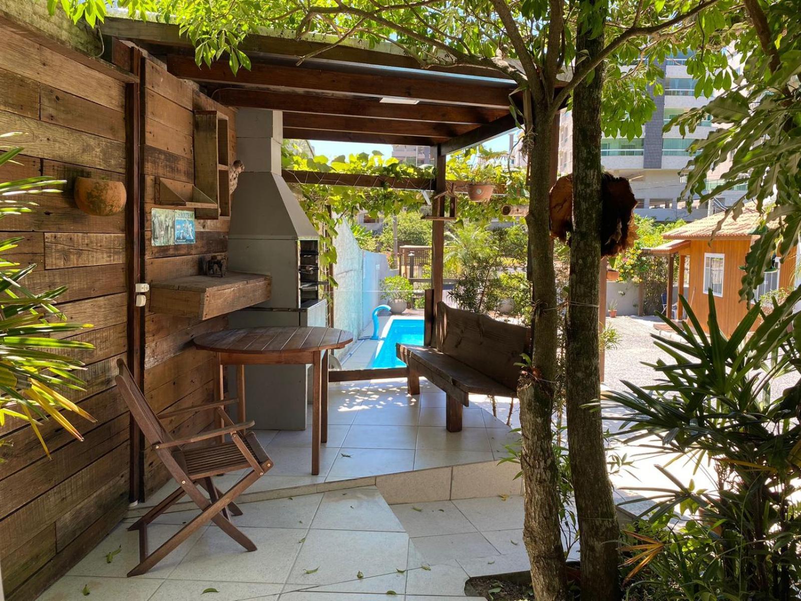 Residencial Com Piscina Possui Jacuzzi Aquecida Com Hidromassagem Villa Bombinhas Exteriör bild