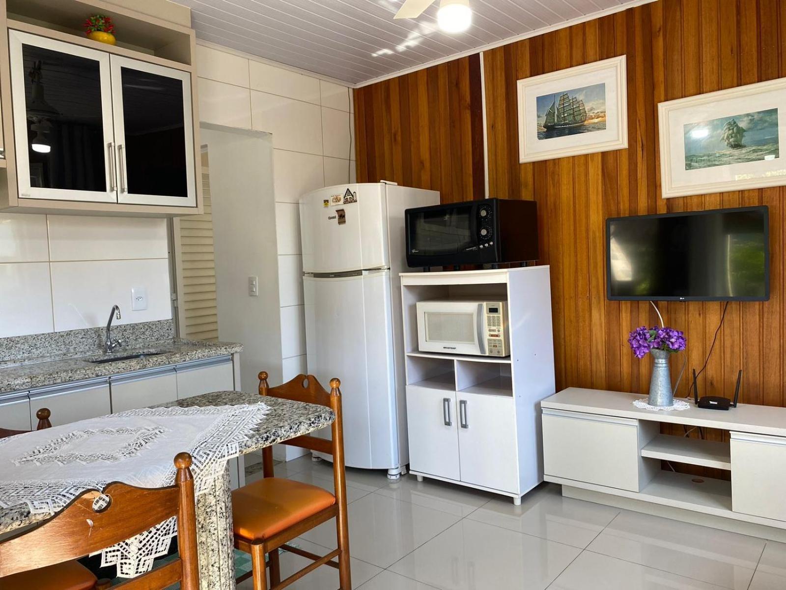 Residencial Com Piscina Possui Jacuzzi Aquecida Com Hidromassagem Villa Bombinhas Exteriör bild