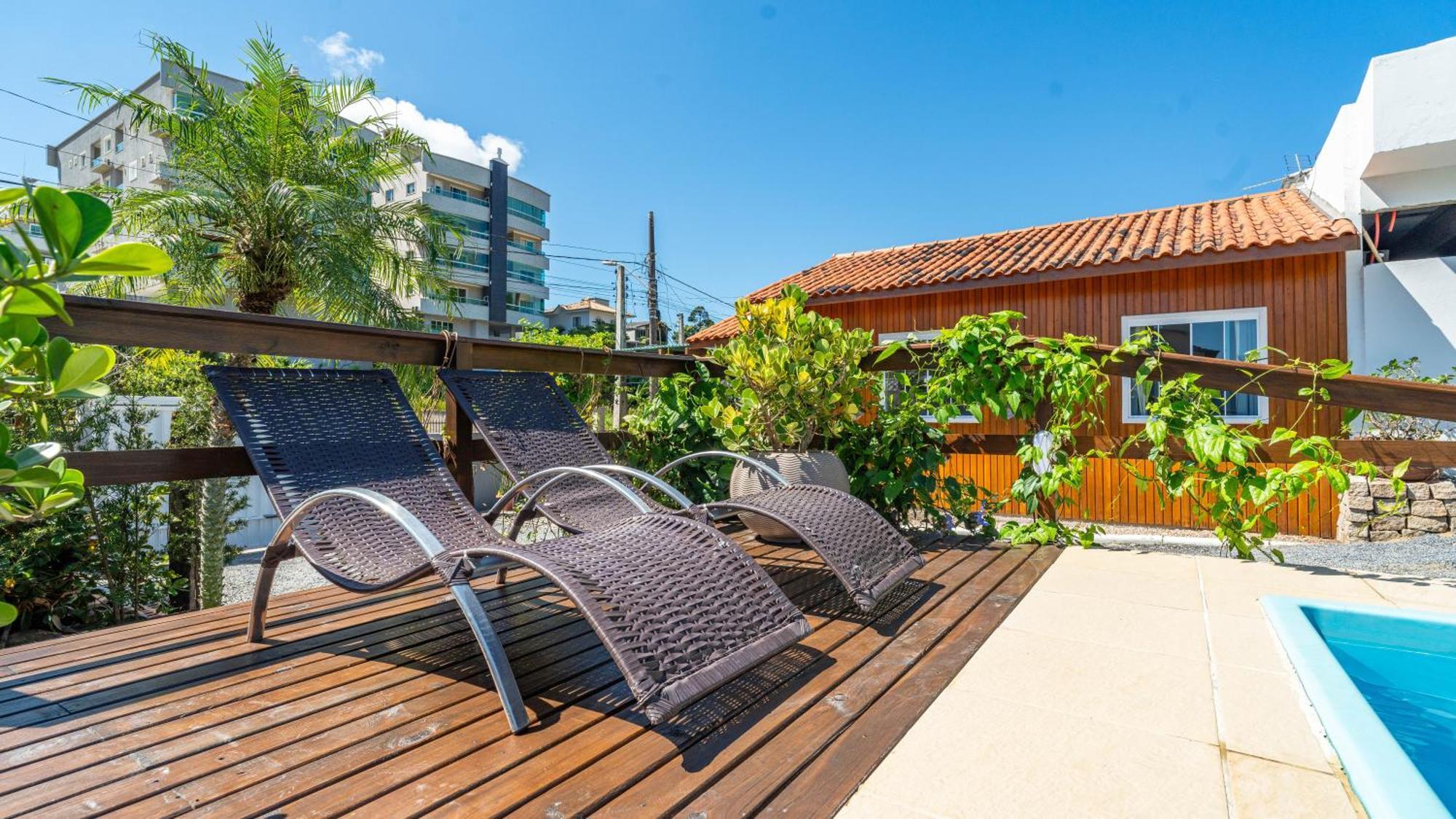 Residencial Com Piscina Possui Jacuzzi Aquecida Com Hidromassagem Villa Bombinhas Exteriör bild